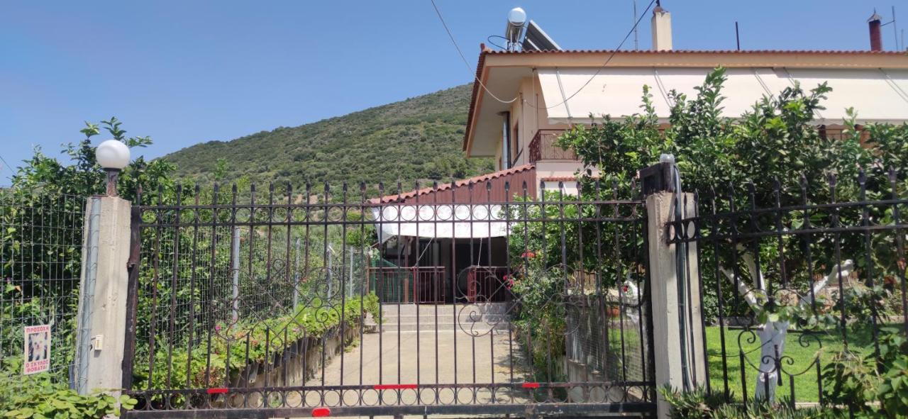 Rontaki Farm Appartement Kyparissia Buitenkant foto